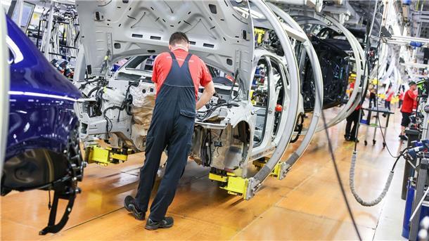 Ifo: Stimmung in der Industrie vor Autogipfel gesunken Die Stimmung in der deutschen Autoindustrie ist gesunken. (Symbolbild)
