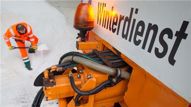 Winterdienst: EBB haben 320 Tonnen Streusalz im Lager und 350 Tonnen in Reserve Streudienst Winter Schnee