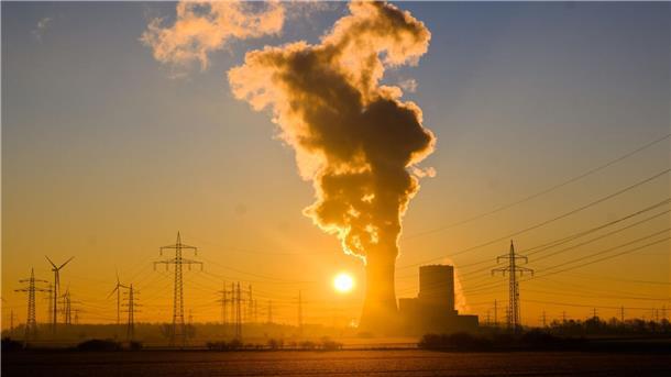 Atomkraft adé: Was das für Deutschland nun bedeutet Die Stromerzeugung aus Stein- und Braunkohle hat im vergangenen Jahr den CO2-Ausstoß im Energiesektor steigen lassen.