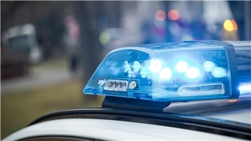 Blaulicht auf einem Einsatzfahrzeug der Polizei.