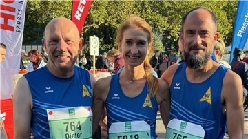 Dieter Poppe, Tanja Lischewski und Martin Wiechmann vom SV Nordenham