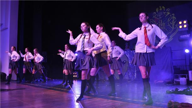 Großartige Stimmung und tolle Show beim Ellwürder Karneval Die Tanzgruppe Ellwürder Raketen.