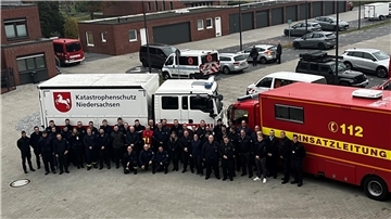 Die Technischen Einsatzleitungen der Landkreise Wesermarsch, Ammerland, Cloppenburg und Oldenburg probten in Brake das Zusammenspiel im Katastrophenfall. 