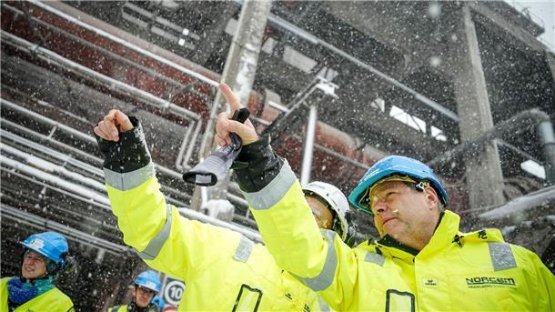 Habeck will Speicherung von CO2 auf hoher See ermöglichen Die Technologie zur Speicherung von CO2 auf hoher See sei sicher, sagt Wirtschaftsminister Robert Habeck (Archivbild).