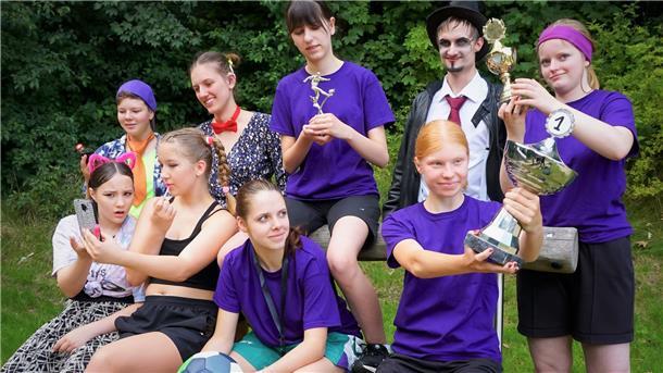 Die Theatergruppe „Wellenbreker“ ist ein Projekt des Landschaftsverbands zur Förderung der plattdeutschen Sprache.
