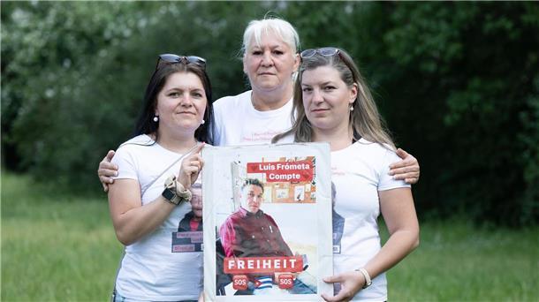 Familie: Deutscher im Gefängnis in Kuba schwer verletzt Die Töchter sowie die Ehefrau des inhaftierten Deutsch-Kubaners Luis  Frómeta Compte.