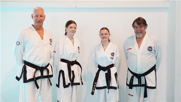 Bernd Strahlmann, Emily Smailov, Jana-Lisa Knaus und Hans Hortig