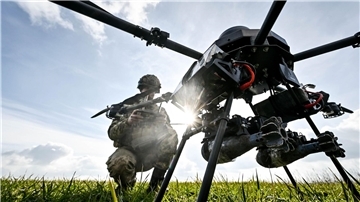 Russland meldet 80 ukrainische Drohnenangriffe und Schäden Die Ukraine beschießt in ihrem Abwehrkampf gegen den russischen Angriffskrieg immer wieder auch das Gebiet des Nachbarlandes, um den militärischen Nachschub zu stoppen. (Archivbild)