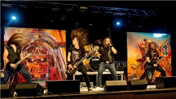 Die ungarische Iron-Maiden-Tribute-Band „Iron Maidnem“