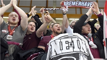 Die Unterstützung der Fans soll die Spieler der Fischtown Pinguins auch am Dienstag zum Sieg tragen.