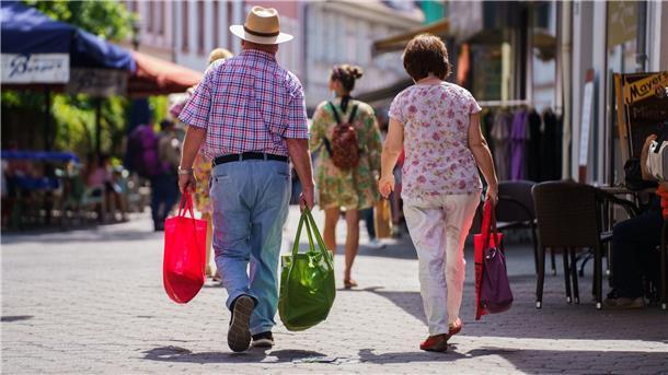 GfK: Verbraucherstimmung wird nicht wesentlich besser Die Verbraucherstimmung in Deutschland erholt sich nur schleppend.