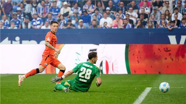 Die Vorentscheidung: Paderborns Marvin Mehlem trifft zum 2:0.