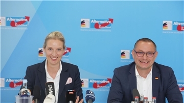 Die Vorsitzendend er AfD Alice Weidel und Tino Chrupalla.