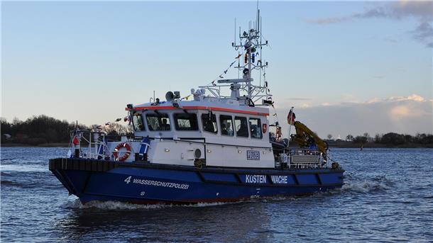 Die Wasserschutzpolizei (Symbolbild) war wegen eines auf der Weser havarierten Seeschiffs im Einsatz.