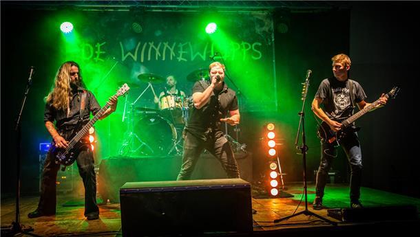 Die Winnewupps sind der Headliner am Freitag. Sie spielen Metal mit plattdeutschen Texten.