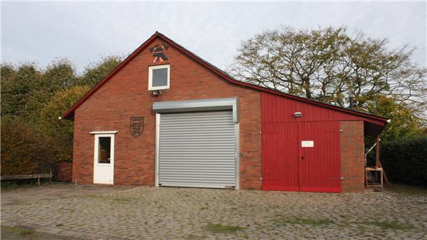 Die Wittstedter wünschen sich, dass ihre Feuerwehr möglichst schnell ein modernes Feuerwehrgerätehaus bekommt. Foto: Kistner