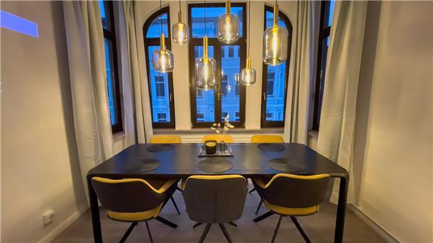 Die Wohnungen, hier das Apartment in der Schleusenstraße, wurden renoviert und neu eingerichtet. Stylish und hochwertig, so das Motto.