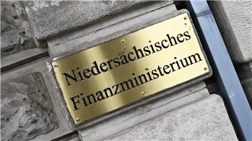 Finanzminister gegen Stellenabbau im öffentlichen Dienst Die Zahl der Vollzeitstellen im Landesdienst soll 2026 weiter steigen. (Archivbild)