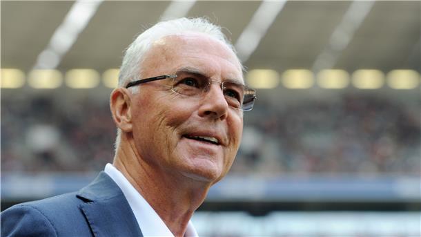 Die Lichtgestalt feiert im Schatten Die Zuneigung der Fans gegenüber Franz Beckenbauer ist ein wenig abgekühlt.