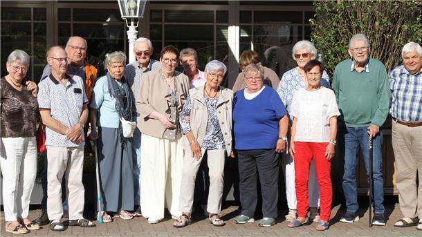 Ehemalige Nordschüler haben jetzt in Abbehausen ein großes Wiedersehen gefeiert.