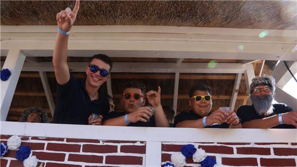 Mit vielen Fotos: So lief der Umzug beim Ovelgönner Pferdemarkt Festumzug in Ovelgönne