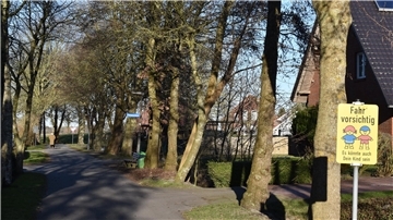 Dieser Abschnitt der Sonnenstraße in Ruhwarden soll verkehrsberuhigt gestaltet werden