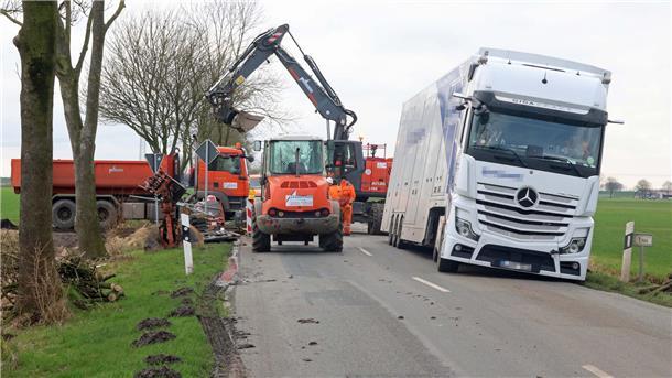 Gesperrte Autobahn 27: Lkw verunglücken auf der Umleitung An der Anschlussstelle Hagen der Autobahn 27 ist die Zufahrt Richtung Bremen gesperrt.