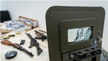 Dieses ballistische Schutzschild kam bei einer Wohnungsdurchsuchung in Boxberg zum Einsatz.