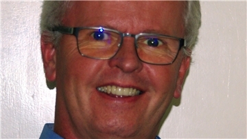 Dieter Klee spricht zum Jubiläum beim Missionsfest der Kirchengemeinde Selsingen in dem kleinen Ort Winderswohlde.