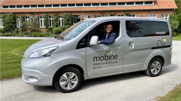 Dieter Oldenbüttel, Vorsitzender des Neuenwalder Verkehrsvereins, wirbt dafür, die Mobine mehr zu nutzen.