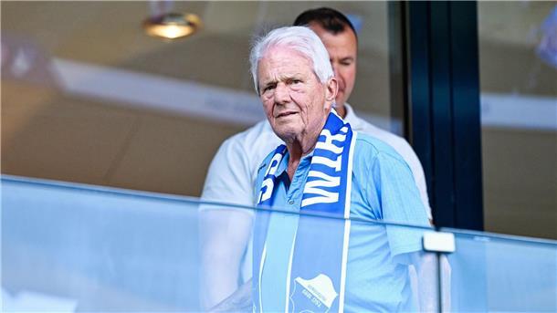 „Nie wieder Wittmann“: Hoffenheim-Fans wettern gegen Berater Dietmar Hopp bei seinem Stadionbesuch.