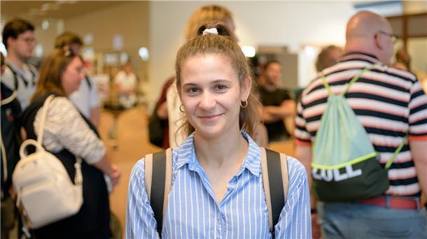 Neues Schuljahr startet: Diese neuen Lehrer brennen für Bremerhaven Dina-Arabella Hussein wird an der Oberschule Geestemünde unterrichten.