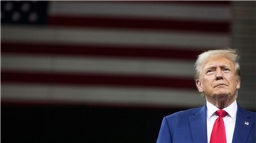 Donald Trump ist auf Bundesebene im Zusammenhang mit versuchtem Wahlbetrug angeklagt.