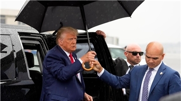 Donald Trump ist der erste Ex-Präsident in der US-Geschichte, der sich wegen mutmaßlicher Straftaten vor Gericht verantworten muss.