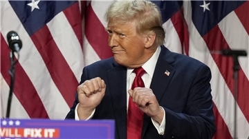 Donald Trump ist privilegiert aufgewachsen, sein Weg ins Weiße Haus war dennoch nicht vorgezeichnet. Den Werdegang des New Yorkers bis zum US-Präsidenten beleuchtet eine Serie in der ARD-Mediathek. Sie ist ab 17. Januar abrufbar.