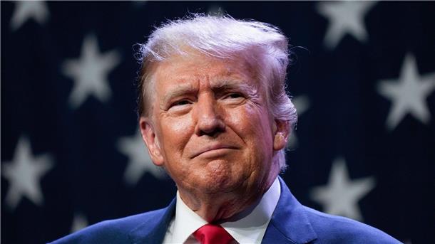 Medien: Erste TV-Debatte möglicherweise ohne Trump Donald Trump sagt möglicherweise seine Teilnahme an der ersten TV-Debatte der Republiker ab.