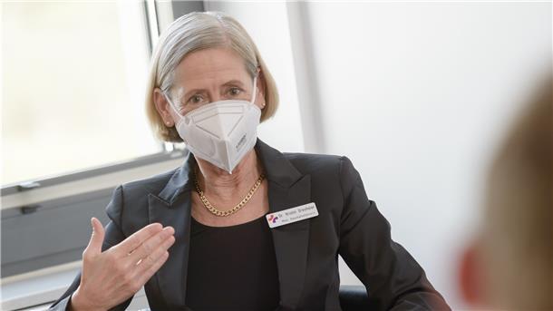 Dr. Kristin Drechsler