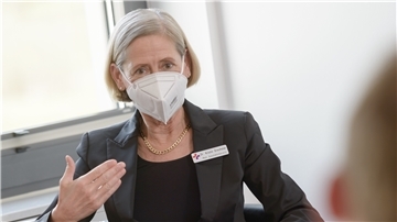 Dr. Kristin Drechsler