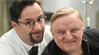 Krimi-Fan: Warum eine Polizistin aus dem Cuxland den „Tatort“ aus Münster liebt Dream-Team vom Münsteraner „Tatort“: Die Schauspieler Jan Josef Liefers (l.) und Axel Prahl.