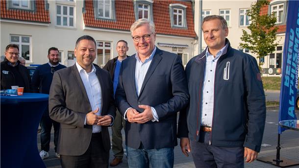 CDU-Kandidaten-Trio in Nordholz: Denis Ugurcu (von links), Bernd Althusmann und Claus Seebeck. 