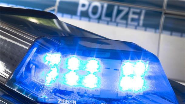 Drei Menschen wurden bei einem Unfall in Bremerhaven-Wulsdorf schwer verletzt.