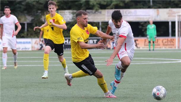 Ilhan Tasyer vom SV Brake in der Fußball-Bezirksliga