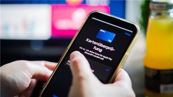 Deichbrand 2023 ohne Bargeld: So seid ihr perfekt auf das Festival vorbereitet Handy