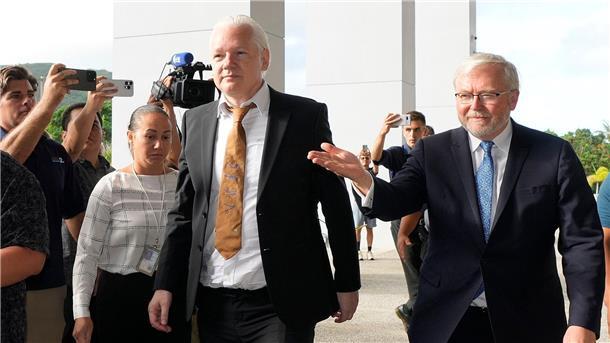 Ende einer langen Odyssee: Assange ist zurück in Australien Durch den Justiz-Deal bleibt Assange (M) ein Prozess und potenziell weitere Haft in den USA erspart.