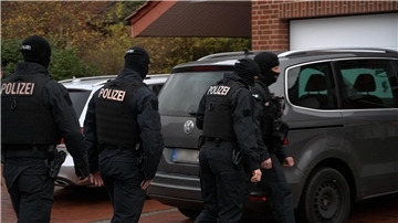 Durchsuchung in Lingen in Niedersachsen.