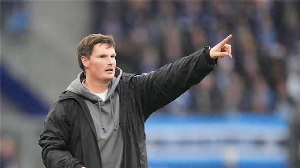 4:0-Heimsieg: Starker HSV überrollt Mainz 05 Durfte seinen zweiten Heimsieg feiern: HSV-Trainer Merlin Polzin