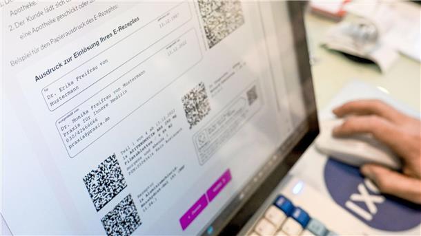 E-Rezepte sollen Anfang 2024 zum Standard und für die Praxen verpflichtend werden.