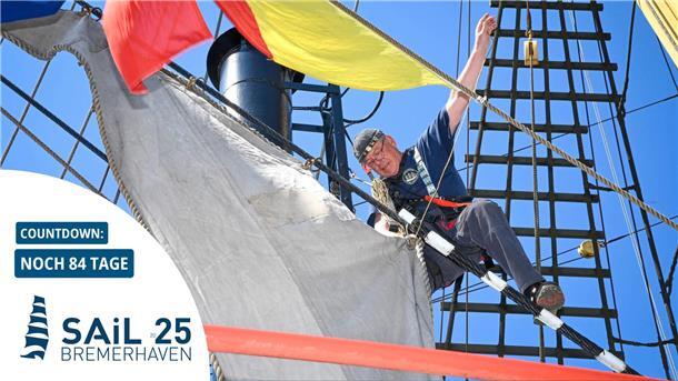 Ein Mann in Segeln.