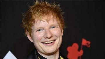Ed Sheeran mit „Gender-Reveal“-Moment bei Konzert  Ed Sheeran bei den MTV Video Music Awards in New York 2021.