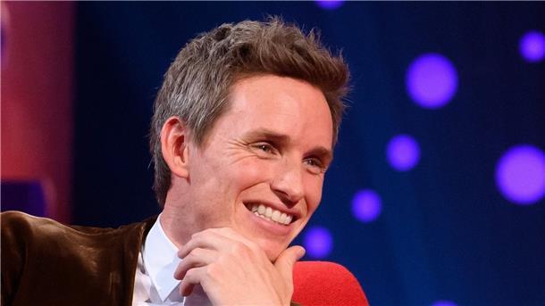 Eddie Redmayne und der Zauberstab Eddie Redmayne spielt in „Phantastische Tierwesen“ den Magizoologen Newt Scamander.